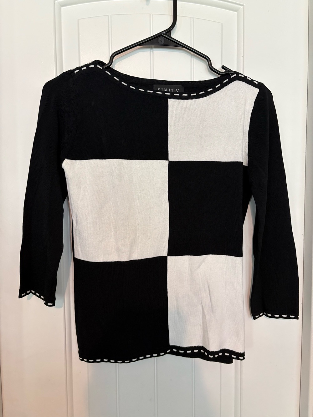 Finity Black and White Checkerboard Long Sleeve Top